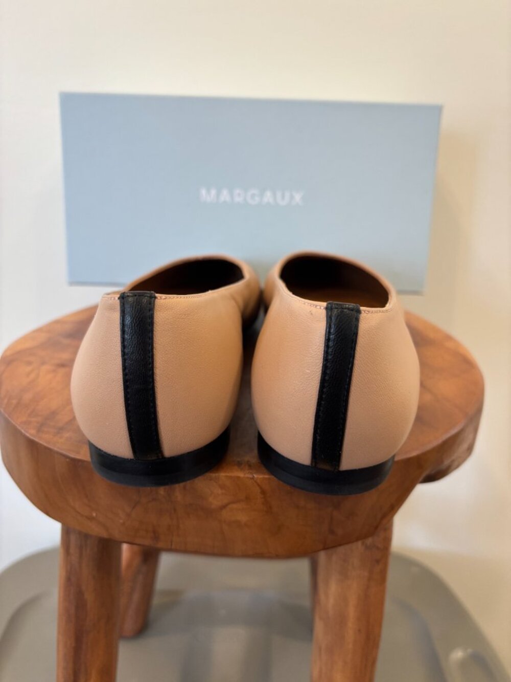 Margaux Captoe Pointe Dune and Black Nappa Leather Flats - 41.5 9.5/10 Wide - Picture 4 of 8